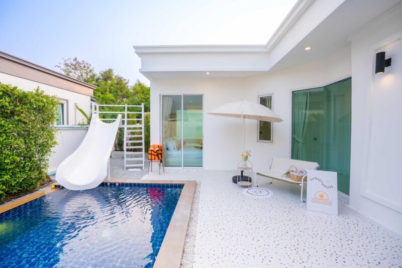Sunset House (16)